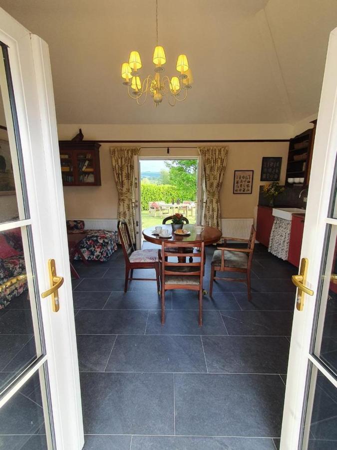 Yellow Heights Accommodation Tinahely Exterior photo